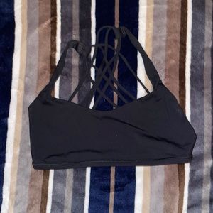 Black Lululemon sports bra